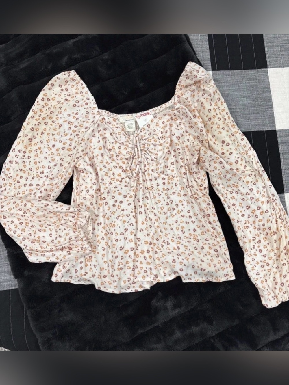 URBAN Romantics Cream Floral Peasant Blouse